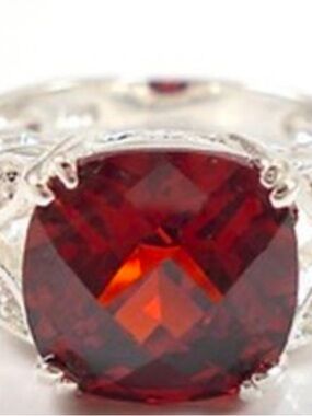 Elegant Deep Garnet Solitaire Ring with Clear Accents .925 Stamped